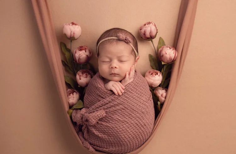 Newborn portrait by Yerandis